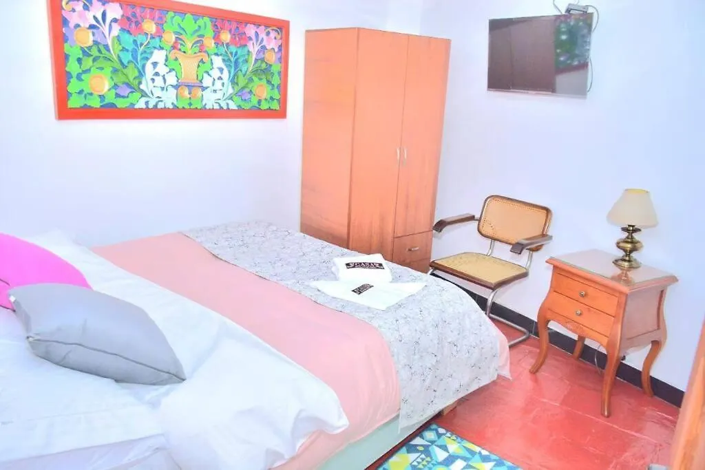 Lujosa Casa Colonial Privada En La Candelaria Bogotá Apartmán